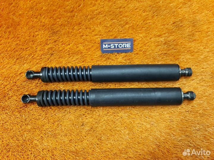 Амортизатор багажника Volkswagen Touareg 7L AZZ