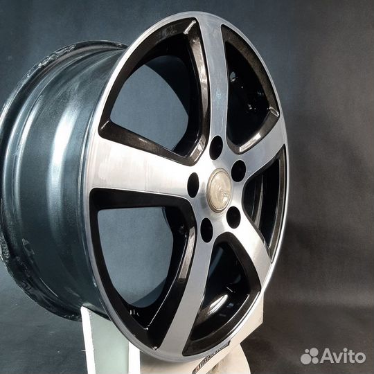 Литые диски арт. 15-38 R16/6.5 5x114.3 Grass