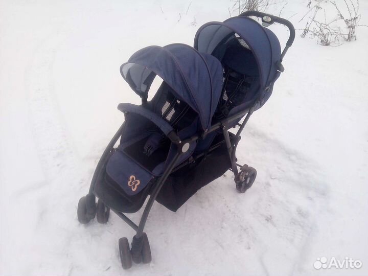 Прогулочная коляска для двойни