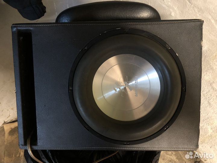 Саббуфер с коробом