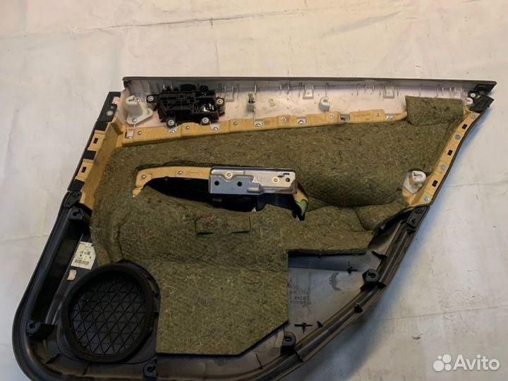 Обшивка двери задняя левая Infiniti G25/35/37