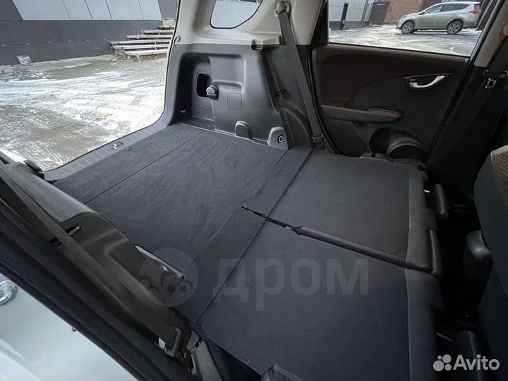 Honda Fit Shuttle 1.3 CVT, 2012, 139 000 км
