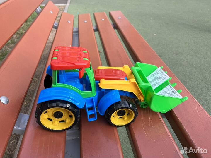 Синий трактор