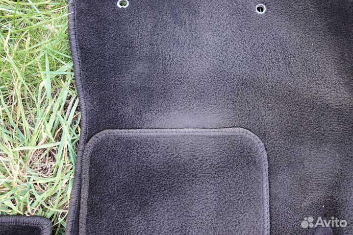 Коврики Mitsubishi pajero 3, 4