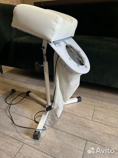 Подставка под педикюр с пылесосом