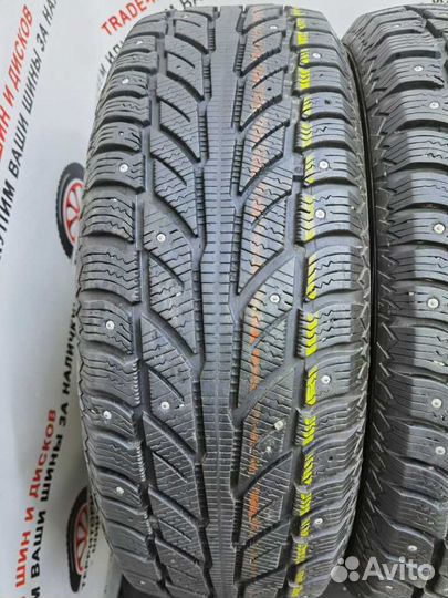 Cooper Weather-Master WSC 215/65 R17 98T