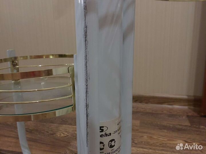 Торшер напольный с подставкой для цветов