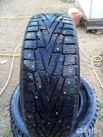 Roadstone Winguard 225/60 R17