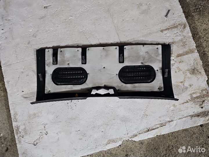 Oбивкa зaднeй пaнeли кyзoвa Хендай Солярис 1 хэтчб