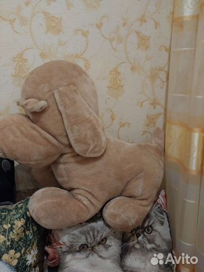 Большая мягкая игрушка собака