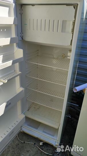 Холодильник Stinol