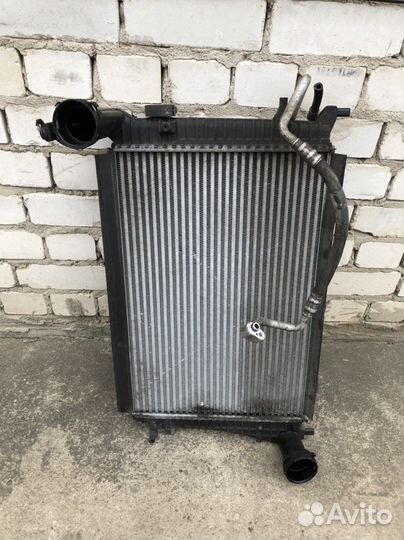Радиатор интеркулера Фольксваген Пассат В6