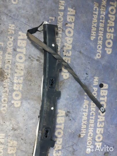 Правая шторка безопасности Citroen C5 лифтбэк 2001