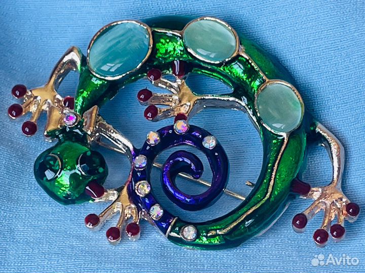 Брошь саламандра