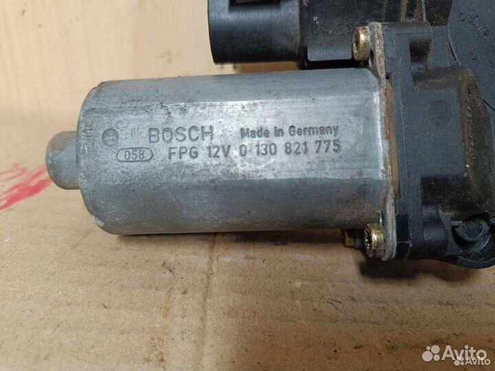 Моторчик стеклоподъемника Audi A6 4B/C5