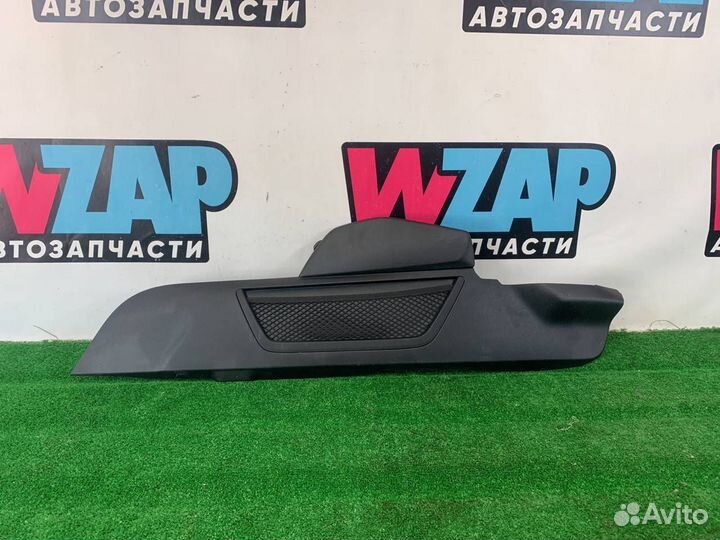 Декоративная накладка центральной консоли Ford