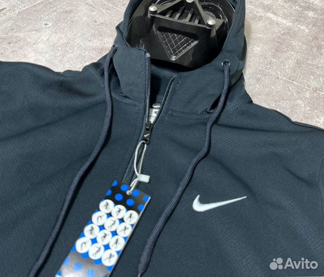 Спортивные костюмы Nike