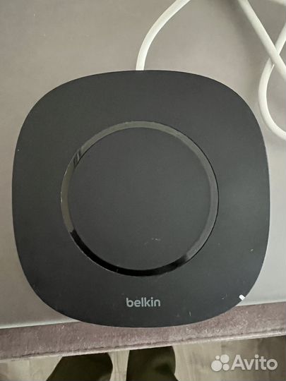 Беспроводная зарядка belkin с блоком 18 W