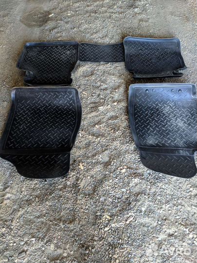 Автомобильные коврики резиновые Тойота Камри 30