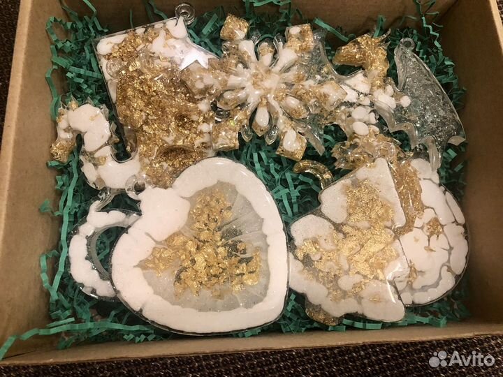 Елочные игрушки