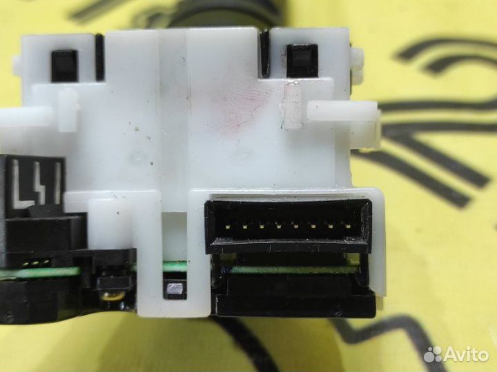 Подрулевой переключатель дворников Infiniti Fx35