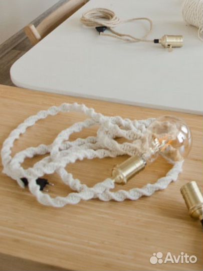 Настенный светильник