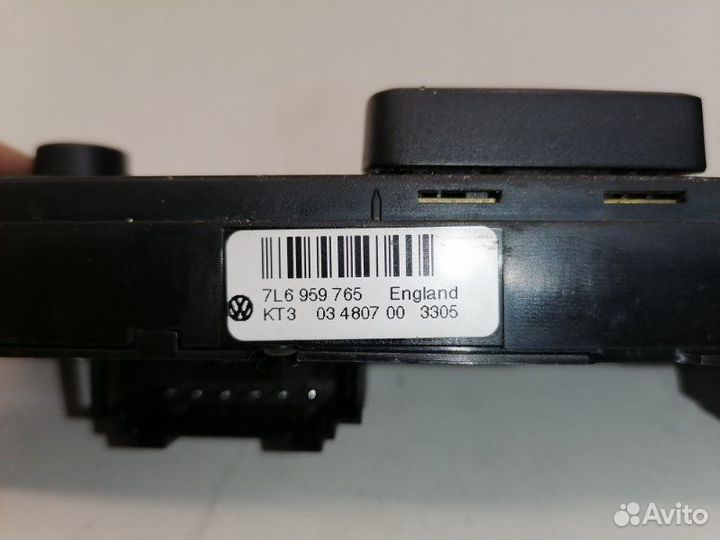 Блок управления сидением передний левый Volkswagen