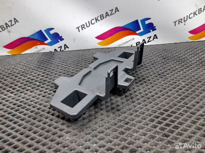 82704257 Крепление элемент кабины Renault T