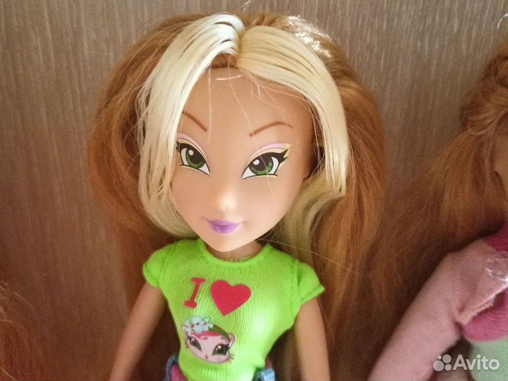 Winx куклы Флора