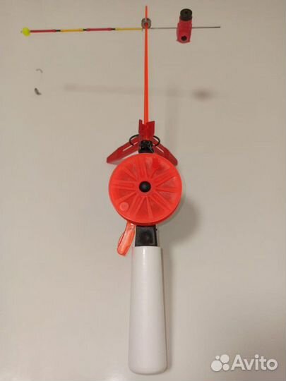 Электронный кивок Щербакова с зимней удочкой оснащ