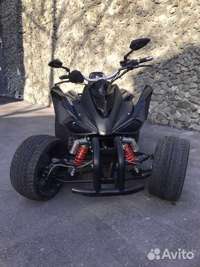 Электрический квадроцикл