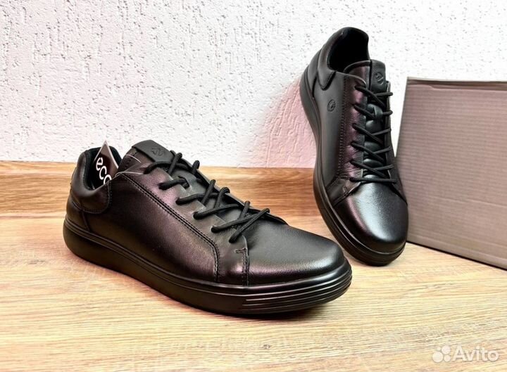 Кроссовки Ecco удобные