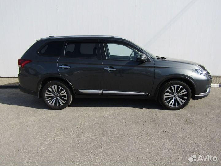 Mitsubishi Outlander 2.4 CVT, 2021, 63 382 км
