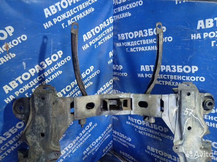 Передний подрамник Renault Megane 1 седан K4J 2003