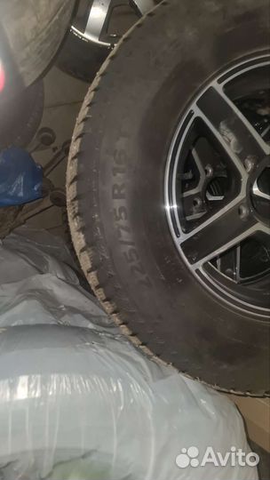 Continental IceContact 2 225/75 R16