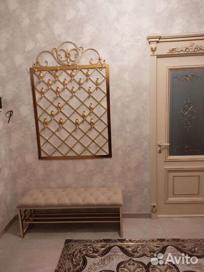 Вешалка в прихожую с обувницей