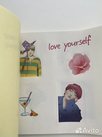 Альбом с наклейками. K-Pop наклейки