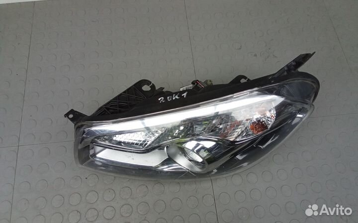 Фара Nissan Qashqai J10 (2006-2014)