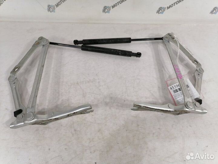 Петля крышки багажника Toyota Crown GRS180 4grfse