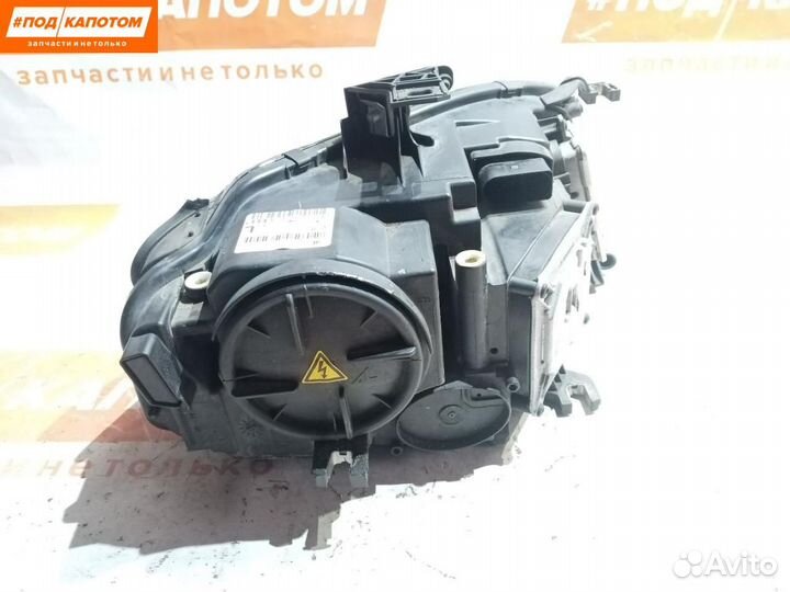 Фара Ксенон Audi A4 B8/8K 2010