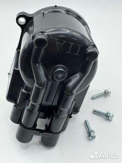 Крышка распределителя зажигания (трамблера) Toyota