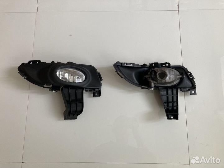 Фара противотуманная + оправа (1шт) Mazda 3 BK