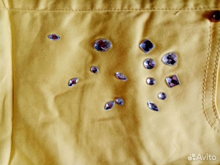 Джинсовка и шорты новые на рост 128-140 см