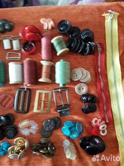 Мега лот пуговиц, пряжек, предметов для рукоделия