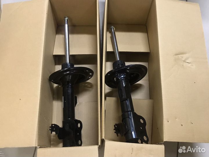 Амортизаторы передние камри 50 3.5