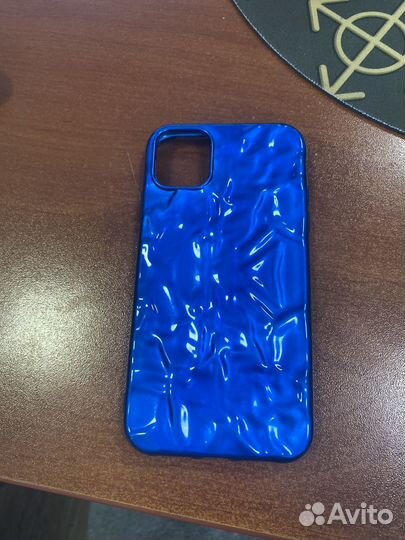 Чехол на iPhone 11