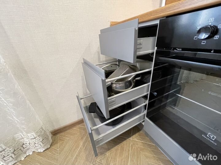Цена за весь гарнитур MK 0242653