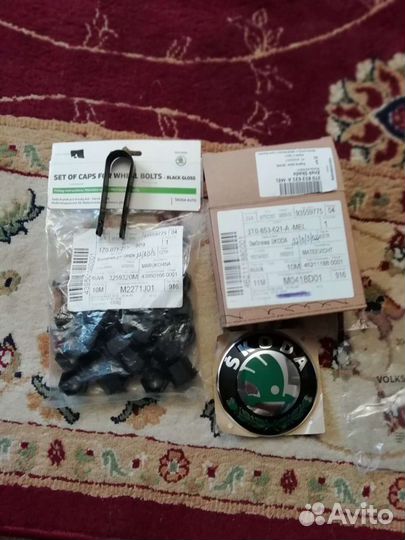 Эмблема Шкода 2013 год. И др