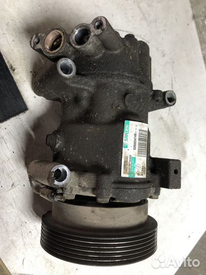 Компрессор кондиционера Renault Logan 1