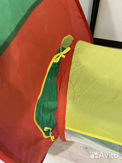 Тоннель и палатки